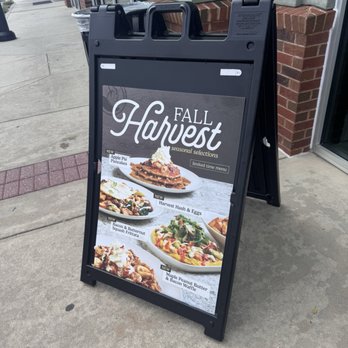 Another Broken Egg Cafe - Breakfast & Brunch Near Me - Roswell, Georgia