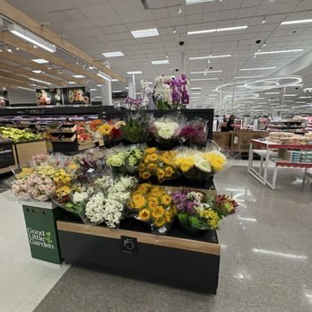 Target - Department Stores Near Me - North Saint Paul, Minnesota