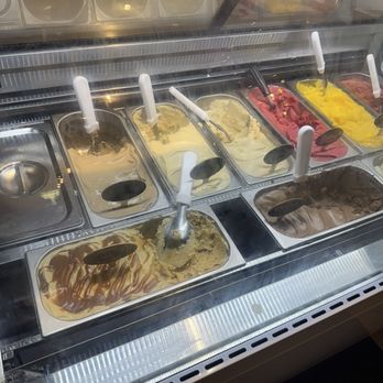 Sorelle - Delicious gelatos! - Cafes Near Me - Long Grove, Illinois