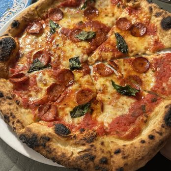 La Mia Mamma - Pepperoni pizza - Italian Near Me - London, XGL