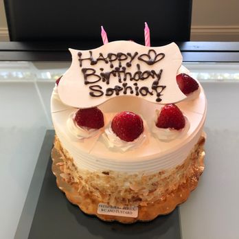 Oak Mill Bakery - Delectable 6" strawberry whipped cream/custard cake - Bakeries Near Me - Niles, Illinois