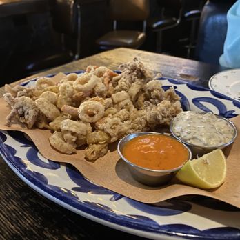 Scaddabush - Calamari fritti - Italian Near Me - Scarborough, Ontario