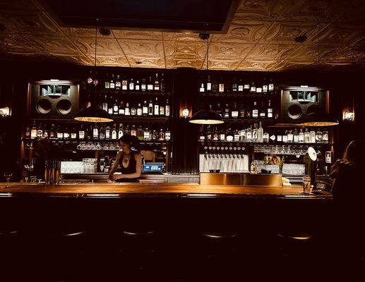 Johnny's - Cocktails & Hi-Fi by null