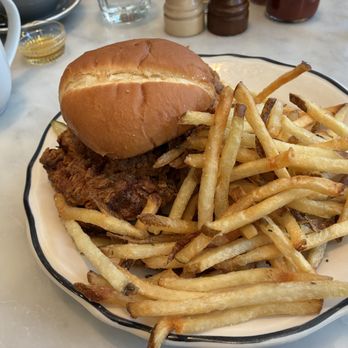 Ben Paris - Fried chicken sandwich - New American Near Me - Seattle, Washington
