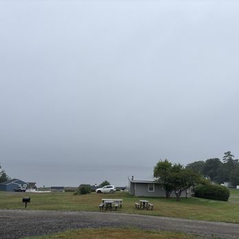 Colonial Gables Oceanfront Village - Very poetic...and simultaneously calming. - Hotels Near Me - Belfast, Maine