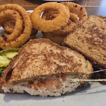 Brunch Cafe-McHenry - Tuna Melt with Onion Rings. - Breakfast & Brunch Near Me - McHenry, Illinois