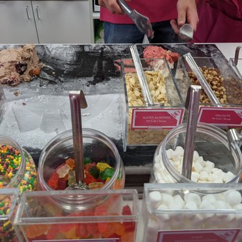 Marble Slab Creamery - My ice cream being mixed - Ice Cream & Frozen Yogurt Near Me - Oakville, Ontario