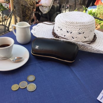 Bar Flavio Gioia - Breakfast & Brunch Near Me - Amalfi, SA Bar Flavio Gioia - Breakfast & Brunch Near Me - Amalfi, SA