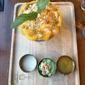 U :Dessert Story - Mango Sticky Rice Bingsu - Desserts Near Me - Berkeley, California U :Dessert Story - Mango Sticky Rice Bingsu - Desserts Near Me - Berkeley, California