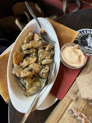 Beer Tasting Room In The Wildeman by null