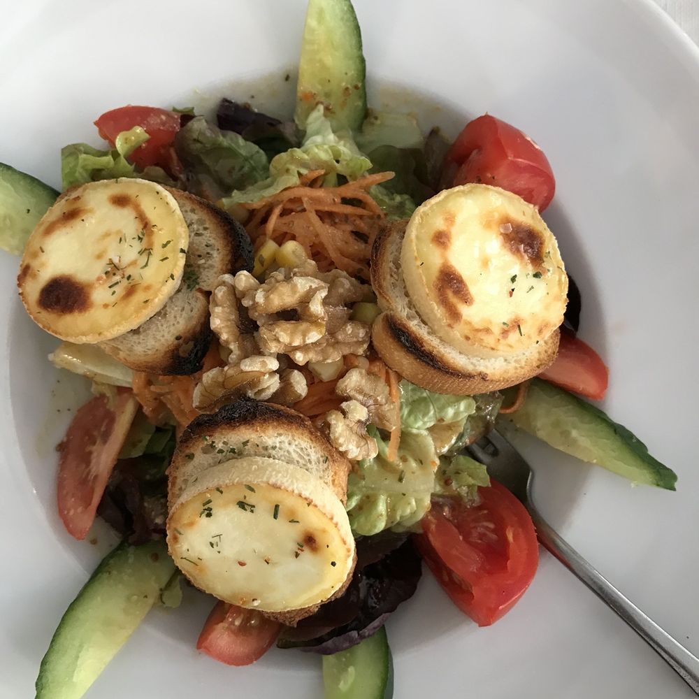 Goat cheese salad Goat cheese salad