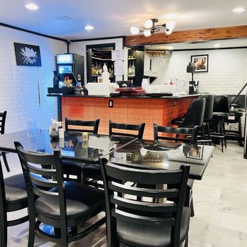 Aaru's Multicuisine Restaurant - Inside - Indian Near Me - Tallahassee, Florida