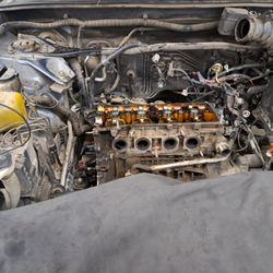 TR Mechanics - Toyota highlander head gasket replacement