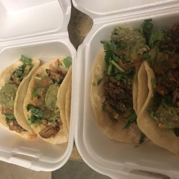 Dos Tacos - Dos tacos de asada and dos tacos de pollo(chicken) - Tacos Near Me - Bakersfield, California