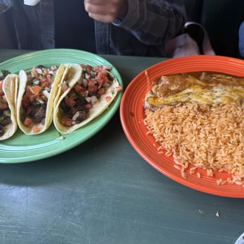 Papagayos - Tamale and rice was bad as well. Carne asado tacos tastes bland like they forgot to add salt. - Mexican Near Me - Lake Arrowhead, California