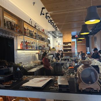1618 Asian Fusion - Vietnamese Near Me - Austin, Texas