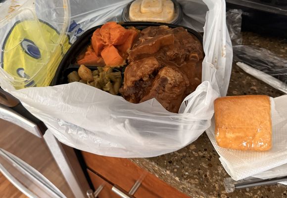 Esther's Cajun Café & Soul Food by null