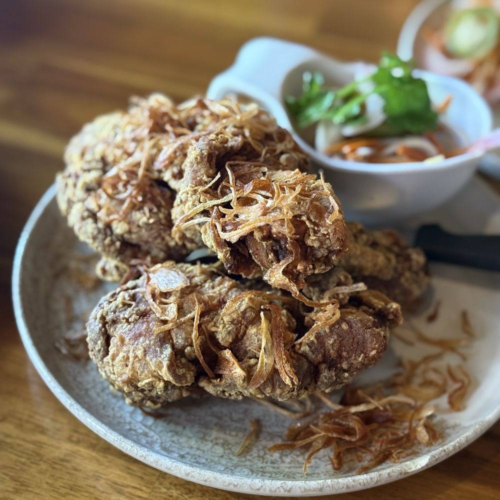 Hat Yai Fried Chicken (IG: @eatwithbaobae) Hat Yai Fried Chicken (IG: @eatwithbaobae)