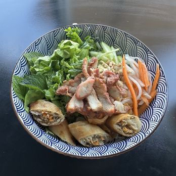 Comeback Cafe - Chicken vermicelli with eggroll - Vietnamese Near Me - Emeryville, California