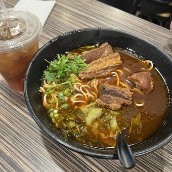 Inshou Dim Dim Noodle - Taiwanese Braised Beef Noodle Soup - Taiwanese Near Me - San Mateo, California Inshou Dim Dim Noodle - Taiwanese Braised Beef Noodle Soup - Taiwanese Near Me - San Mateo, California