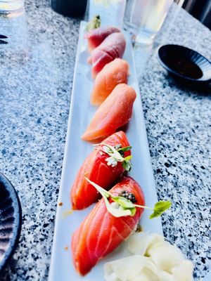 Sushi Den by null