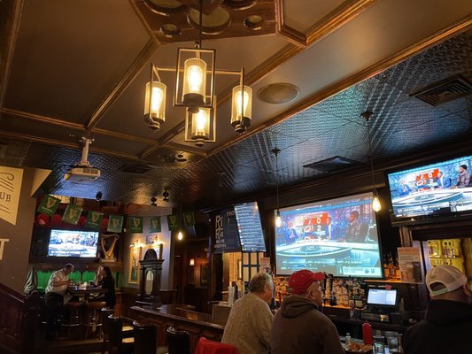 Rí Rá Irish Pub & Restaurant by null