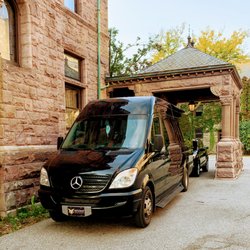 Motor City Limousine - Detroit Airport Transportation