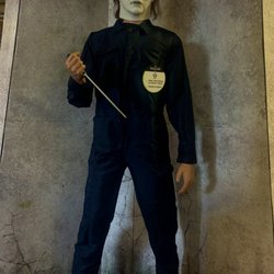 Spirit Halloween - Bakersfield - Michael Myers