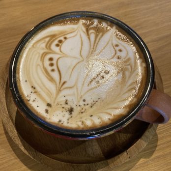 Ulew Coffee & Juice - Cardamon latte - Coffee & Tea Near Me - Los Angeles, California Ulew Coffee & Juice - Cardamon latte - Coffee & Tea Near Me - Los Angeles, California