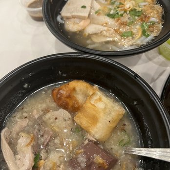 Kim Son - Chao long & Banh canh Tom thit - Vietnamese Near Me - Houston, Texas