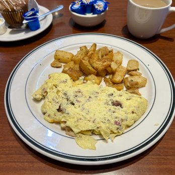 Mimi's Cafe - Breakfast & Brunch Near Me - Fontana, California Mimi's Cafe - Breakfast & Brunch Near Me - Fontana, California