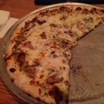 3 Floyds Brewing - Cluck Me pizza at Three Floyd's - Breweries Near Me - Munster, Indiana