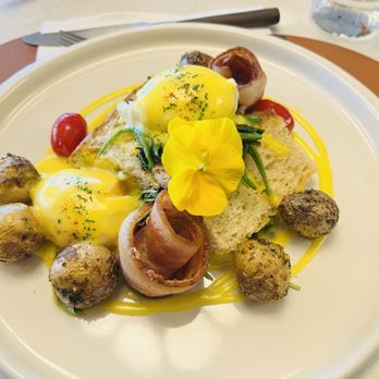 Otreat - Maple bacon benny! - Bistros Near Me - Langley, British Columbia Otreat - Maple bacon benny! - Bistros Near Me - Langley, British Columbia
