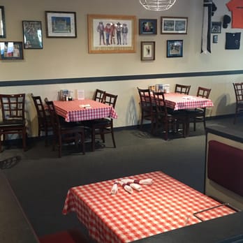 Chicago Mikes Pizza - Nice inside dining. Tables & booths. - Pizza Near Me - Gardnerville, Nevada Chicago Mikes Pizza - Nice inside dining. Tables & booths. - Pizza Near Me - Gardnerville, Nevada