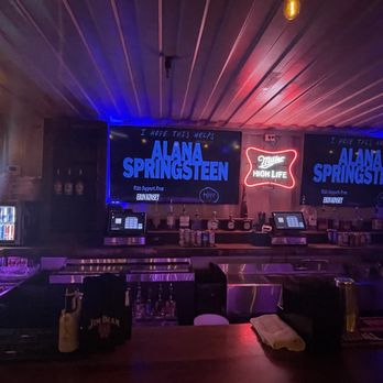 Moonshine Beach - Country Dance Halls Near Me - San Diego, California Moonshine Beach - Country Dance Halls Near Me - San Diego, California