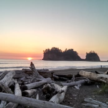 Quileute Oceanside Resort - Sunset - Hotels Near Me - La Push, Washington Quileute Oceanside Resort - Sunset - Hotels Near Me - La Push, Washington