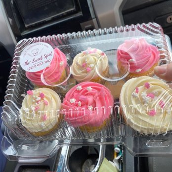 The Sweet Spot - cupcakes!! - Desserts Near Me - Gray, Maine The Sweet Spot - cupcakes!! - Desserts Near Me - Gray, Maine