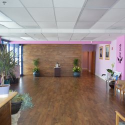 Advanced Healing Wellness Center - Indoor Yoga Space