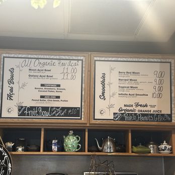 Carp Moon Cafe - Coffee & Tea Near Me - Carpinteria, California