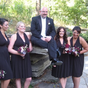 Blumgarten & Co - Bridemaid Bouquets. - Florists Near Me