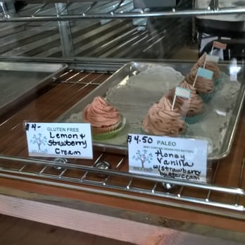 Supreme Sweets - Cupcakes Near Me - Kingsburg , California Supreme Sweets - Cupcakes Near Me - Kingsburg , California