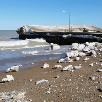 Tower Road Park - Ice chunks just broke off the pier. 70°yesterday, 40° today big waves. - Parks Near Me - Winnetka, Illinois Tower Road Park - Ice chunks just broke off the pier. 70°yesterday, 40° today big waves. - Parks Near Me - Winnetka, Illinois