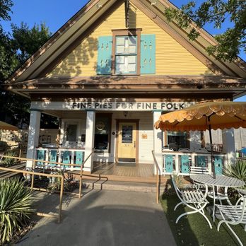 Emporium Pies - Desserts Near Me - Dallas, Texas