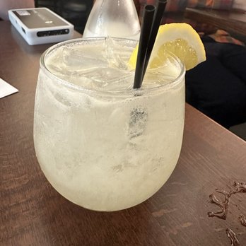 Mola - Sushi Bars Near Me - Pittsburgh, Pennsylvania