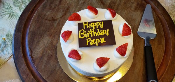Amandine Bakery 55 Photos 26 Avis Boulangeries Patisseries 3 2610 Centre Street Ne Calgary Ab Restaurant Avis Numero De Telephone