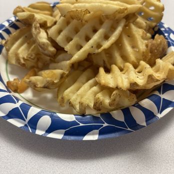 EARL Kapolei - Waffle Fries - Sandwiches Near Me - Kapolei, Hawaii