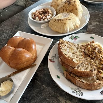 Isabelle Restaurant & Lounge - Canadian (New) Near Me - Burlington, Ontario Isabelle Restaurant & Lounge - Canadian (New) Near Me - Burlington, Ontario