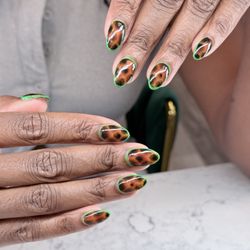 Luxx Nails