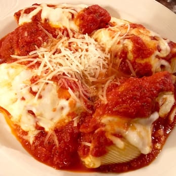 The Slate Pub - Special: stuffed shells and meatballs - delicious al dente pasta and meatballs rich & moist - Pubs Near Me - Pen Argyl, Pennsylvania