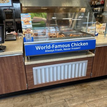 Royal Farms - Chicken area - Chicken Shop Near Me - Linthicum Heights, Maryland